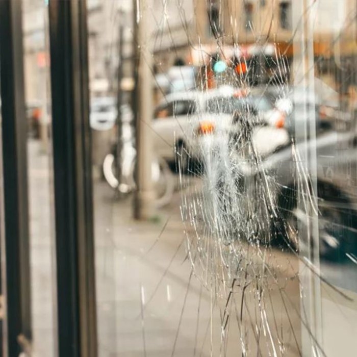 Folie De Securitate-Folie De Securitate Si Antiefractie